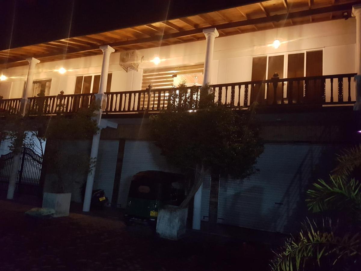 Gg Lodge Mirissa Exterior photo