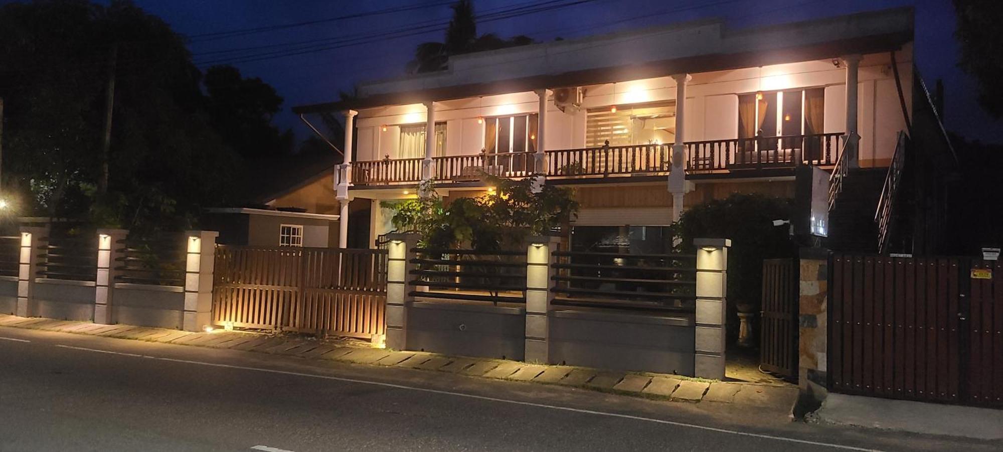 Gg Lodge Mirissa Exterior photo